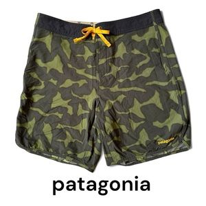 Patagonia Scallop Hem Stretch Wavefarer Board Shorts - 18 inch, camo print